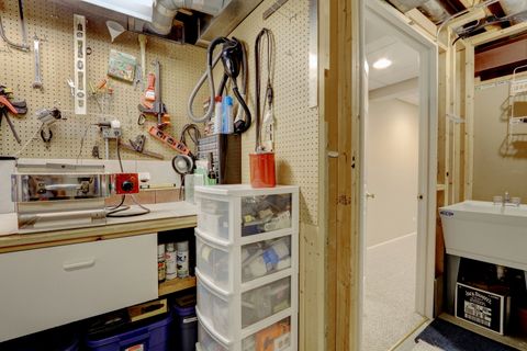 Tiny photo for 586 Harvard Court, Lindenhurst, IL 60046 (MLS # 12482629)