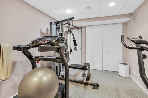 Tiny photo for 586 Harvard Court, Lindenhurst, IL 60046 (MLS # 12482629)