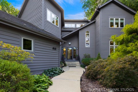 Tiny photo for 915 Knollwood Lane, West Chicago, IL 60185 (MLS # 12755763)