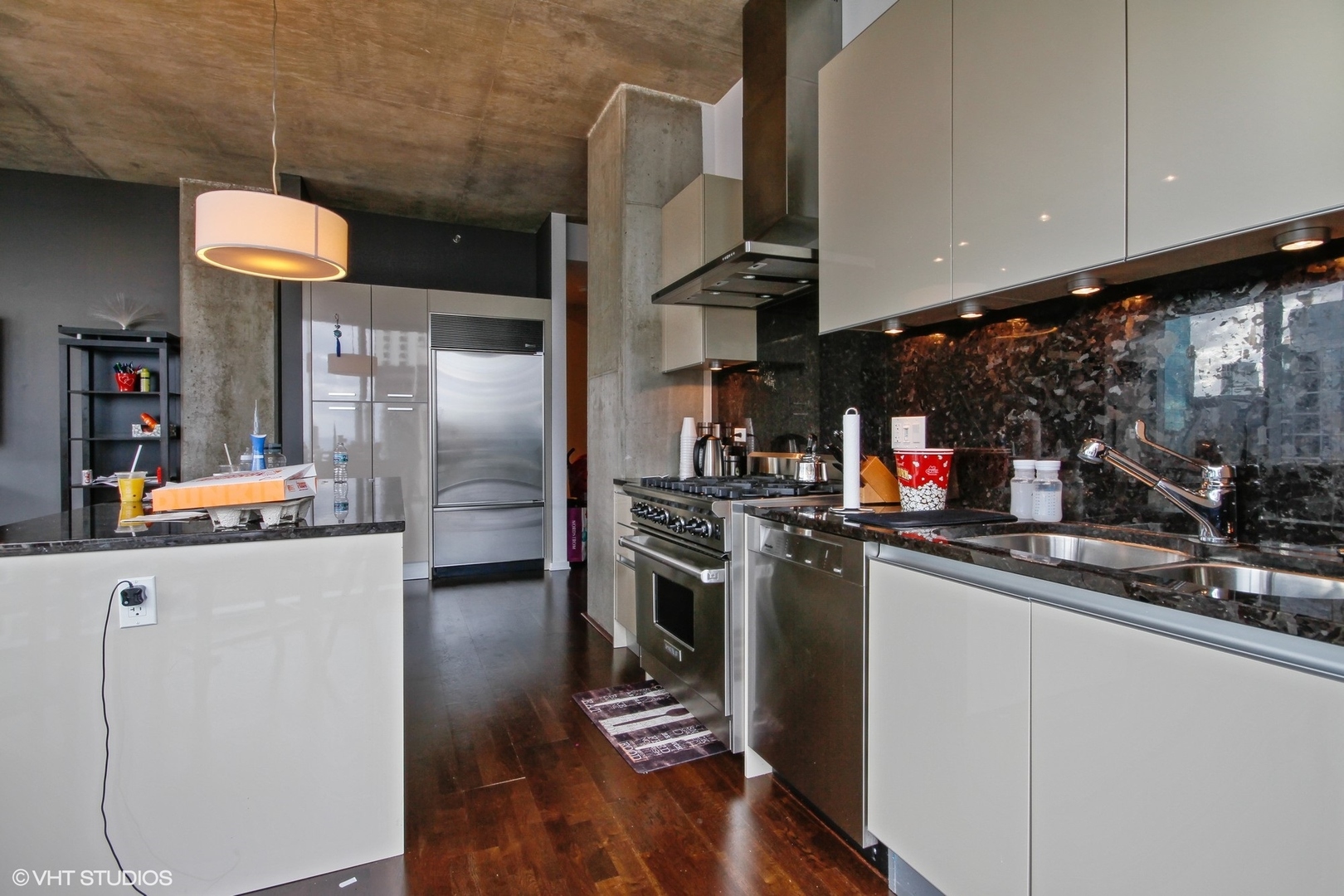 600 N Fairbanks Court 3301