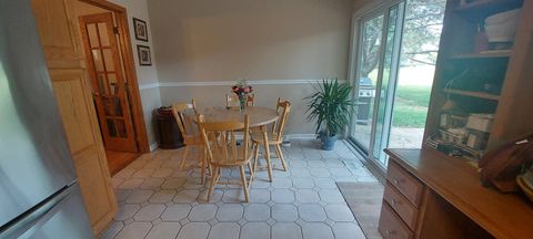Tiny photo for 501 Hemlock Lane, Libertyville, IL 60048 (MLS # 12403922)