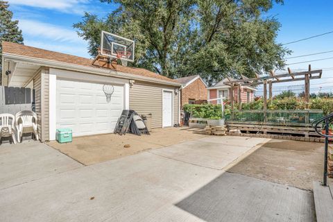Tiny photo for 4158 W 58th Place #4158, Chicago, IL 60629 (MLS # 12491264)