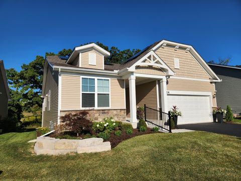 Tiny photo for 824 Spring Drive, Lindenhurst, IL 60046 (MLS # 12556700)