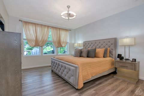 Tiny photo for 824 Spring Drive, Lindenhurst, IL 60046 (MLS # 12556700)