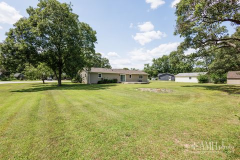 Tiny photo for 1871 S Oaklawn Drive, St. Anne, IL 60964 (MLS # 12715522)