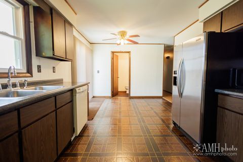 Tiny photo for 1871 S Oaklawn Drive, St. Anne, IL 60964 (MLS # 12715522)