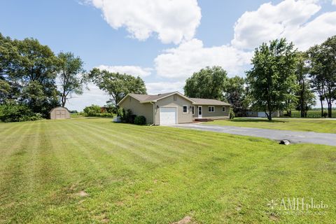 Tiny photo for 1871 S Oaklawn Drive, St. Anne, IL 60964 (MLS # 12715522)
