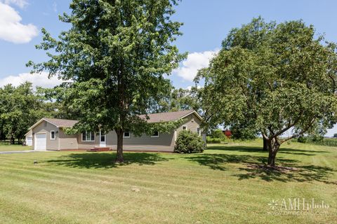 Tiny photo for 1871 S Oaklawn Drive, St. Anne, IL 60964 (MLS # 12715522)