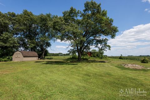 Tiny photo for 1871 S Oaklawn Drive, St. Anne, IL 60964 (MLS # 12715522)