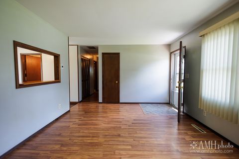 Tiny photo for 1871 S Oaklawn Drive, St. Anne, IL 60964 (MLS # 12715522)