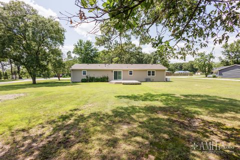 Tiny photo for 1871 S Oaklawn Drive, St. Anne, IL 60964 (MLS # 12715522)