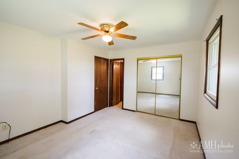 Tiny photo for 1871 S Oaklawn Drive, St. Anne, IL 60964 (MLS # 12715522)