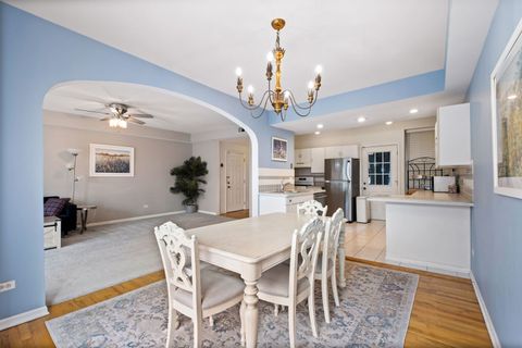 Tiny photo for 7631 N Bosworth Avenue #2S, Chicago, IL 60626 (MLS # 12569179)