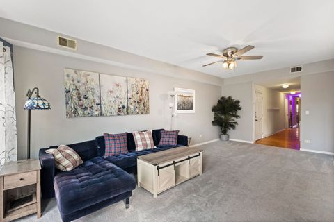 Tiny photo for 7631 N Bosworth Avenue #2S, Chicago, IL 60626 (MLS # 12569179)