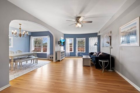 Tiny photo for 7631 N Bosworth Avenue #2S, Chicago, IL 60626 (MLS # 12569179)