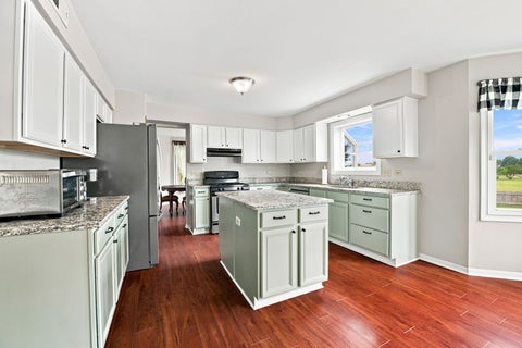 Tiny photo for 10 Timber Mill Court, Bolingbrook, IL 60490 (MLS # 12691615)