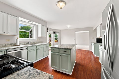 Tiny photo for 10 Timber Mill Court, Bolingbrook, IL 60490 (MLS # 12691615)