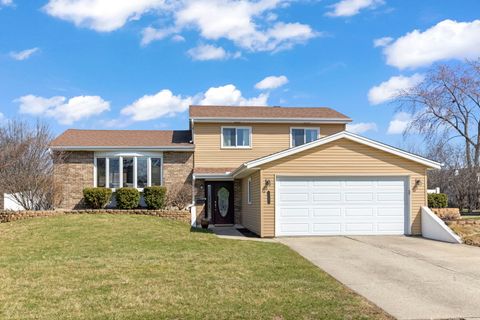 1551 Briarcliffe Boulevard Wheaton IL 60189