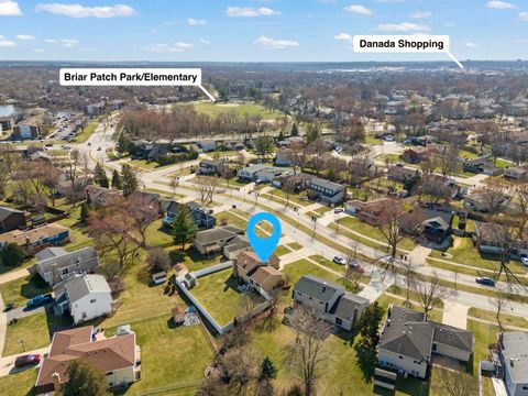 Tiny photo for 1551 Briarcliffe Boulevard, Wheaton, IL 60189 (MLS # 12588028)