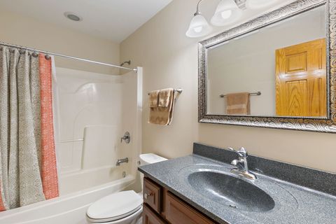 Tiny photo for 9N954 Heatherington Place, Elgin, IL 60124 (MLS # 12486116)