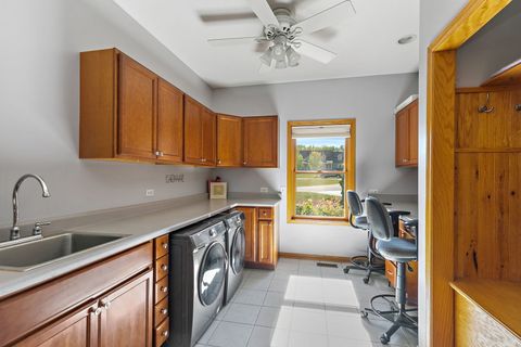 Tiny photo for 9N954 Heatherington Place, Elgin, IL 60124 (MLS # 12486116)