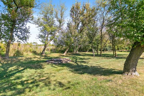 Tiny photo for 9N954 Heatherington Place, Elgin, IL 60124 (MLS # 12486116)