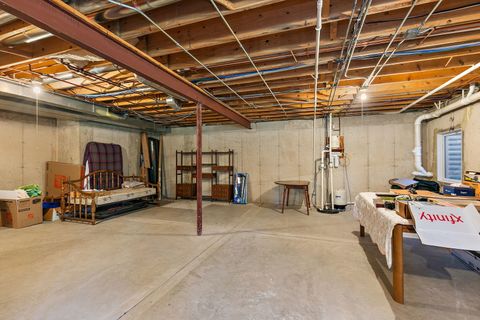 Tiny photo for 9N954 Heatherington Place, Elgin, IL 60124 (MLS # 12486116)