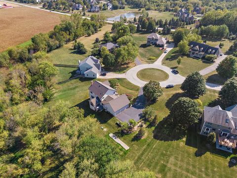 Tiny photo for 9N954 Heatherington Place, Elgin, IL 60124 (MLS # 12486116)