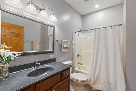 Tiny photo for 9N954 Heatherington Place, Elgin, IL 60124 (MLS # 12486116)