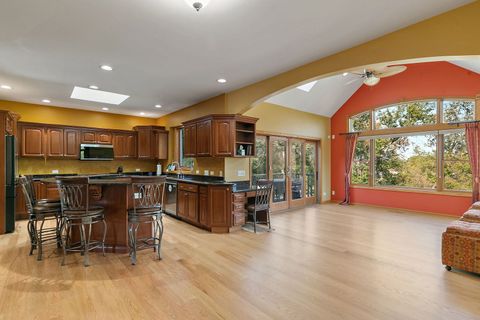 Tiny photo for 9N954 Heatherington Place, Elgin, IL 60124 (MLS # 12486116)