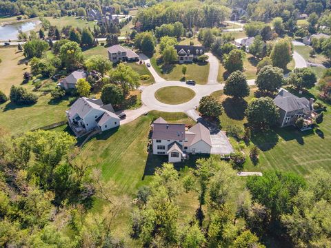 Tiny photo for 9N954 Heatherington Place, Elgin, IL 60124 (MLS # 12486116)
