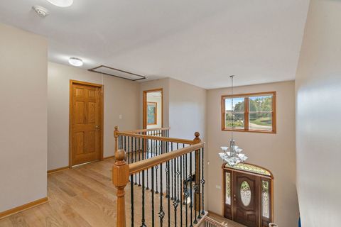 Tiny photo for 9N954 Heatherington Place, Elgin, IL 60124 (MLS # 12486116)