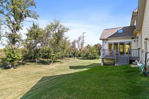 Tiny photo for 9N954 Heatherington Place, Elgin, IL 60124 (MLS # 12486116)
