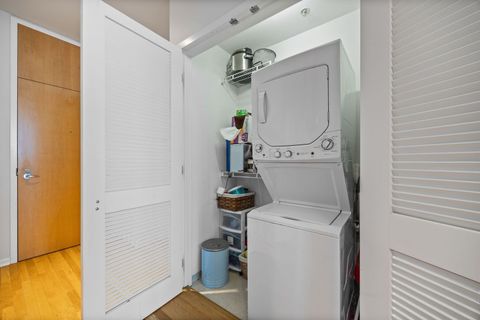 Tiny photo for 500 W Superior Street #1306, Chicago, IL 60654 (MLS # 12596115)