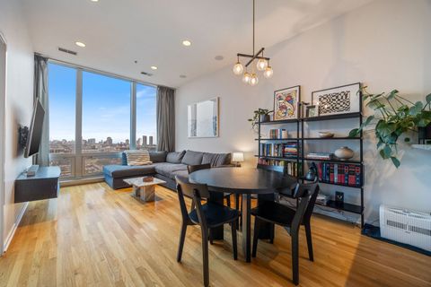 Tiny photo for 500 W Superior Street #1306, Chicago, IL 60654 (MLS # 12596115)