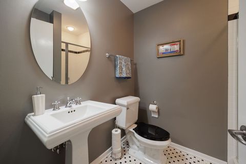 Tiny photo for 500 W Superior Street #1306, Chicago, IL 60654 (MLS # 12596115)