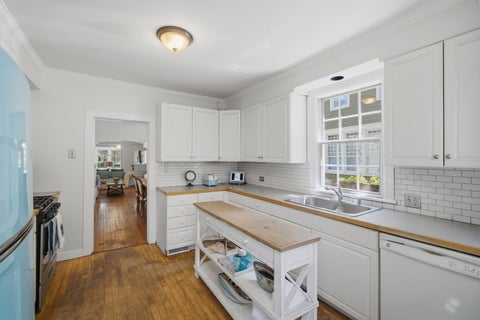 Tiny photo for 233 E Center Avenue, Lake Bluff, IL 60044 (MLS # 12669184)