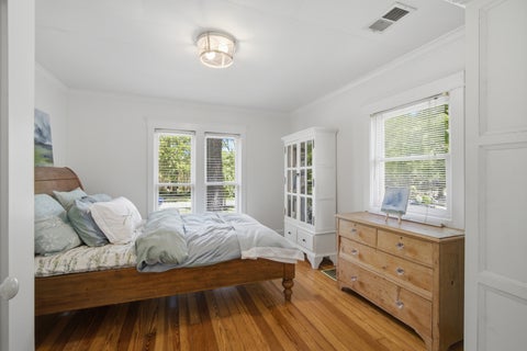 Tiny photo for 233 E Center Avenue, Lake Bluff, IL 60044 (MLS # 12669184)