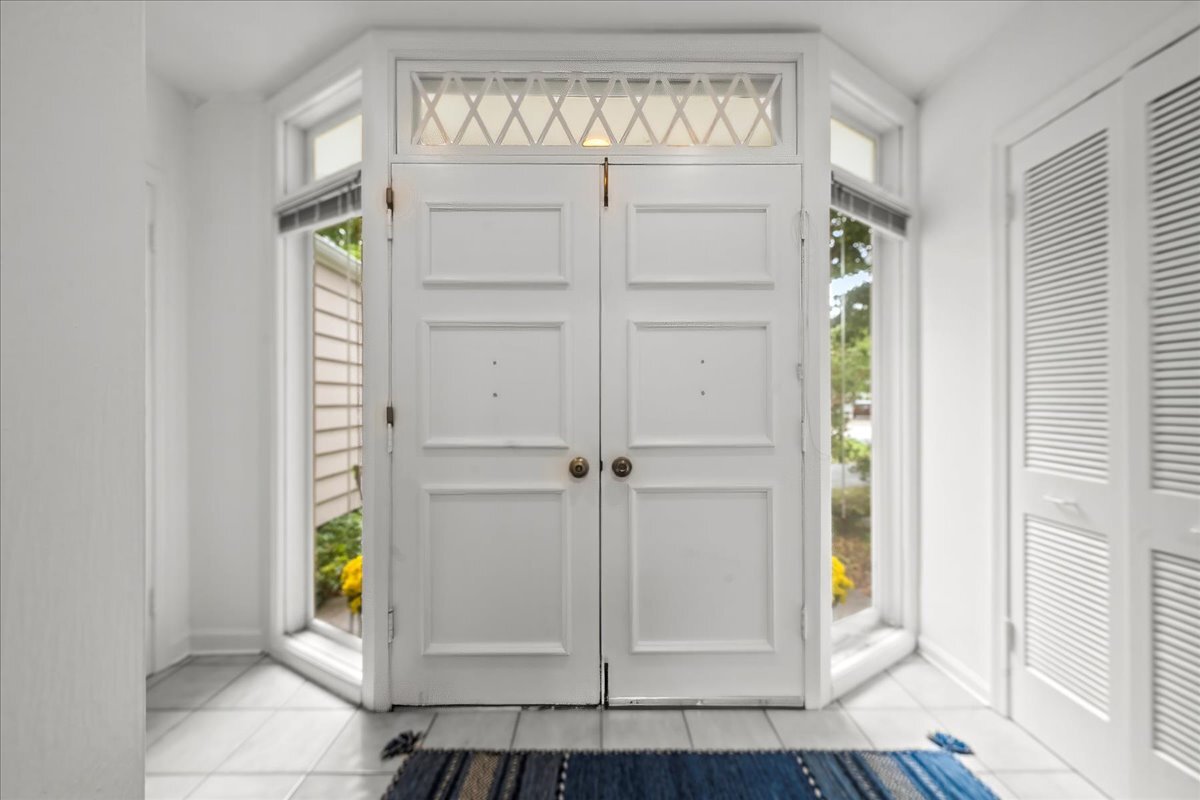 222 Lockerbie Lane