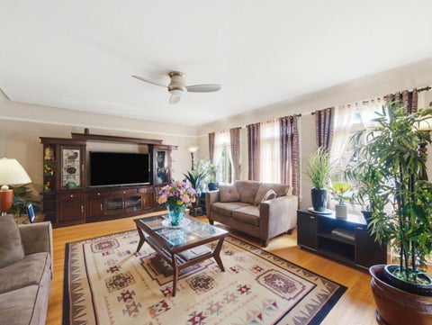 Tiny photo for 6211 N Mozart Street #2N, Chicago, IL 60659 (MLS # 12771215)