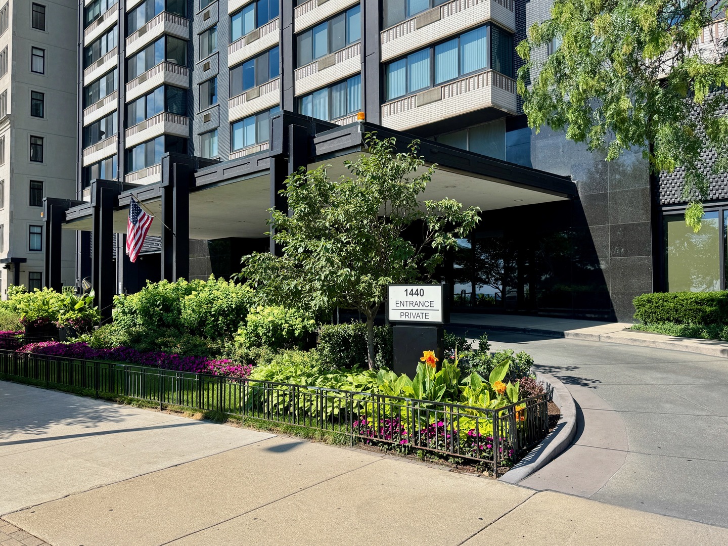 1440 N Lake Shore Drive 20AC