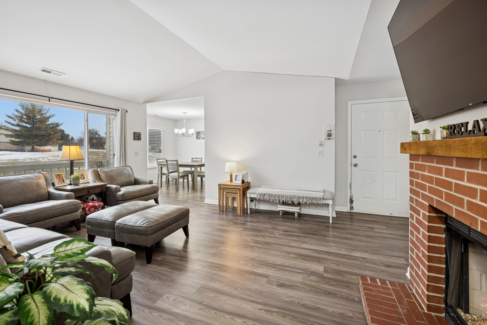 305 Crestview Drive D