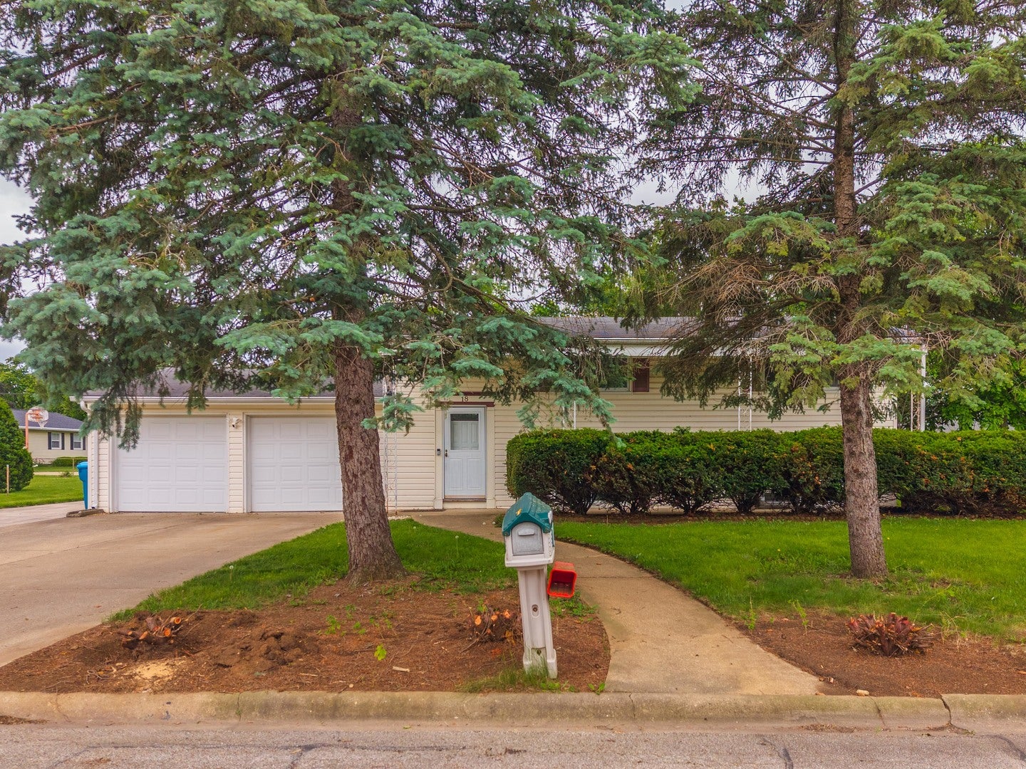18 Oakwood Drive