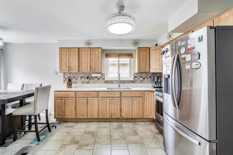 Tiny photo for 521 157TH Street, Calumet City, IL 60409 (MLS # 12490911)