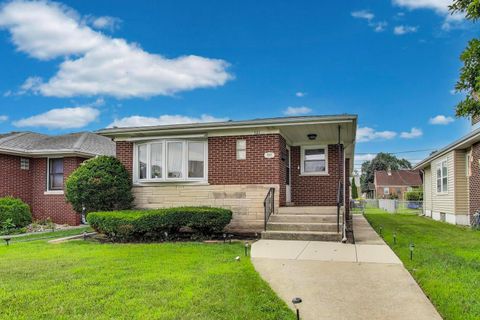 Tiny photo for 521 157TH Street, Calumet City, IL 60409 (MLS # 12490911)