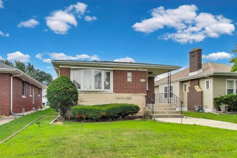 Tiny photo for 521 157TH Street, Calumet City, IL 60409 (MLS # 12490911)