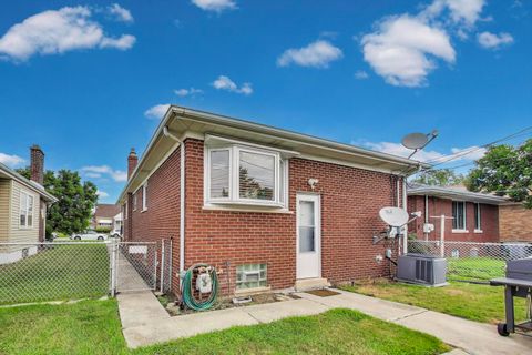 Tiny photo for 521 157TH Street, Calumet City, IL 60409 (MLS # 12490911)