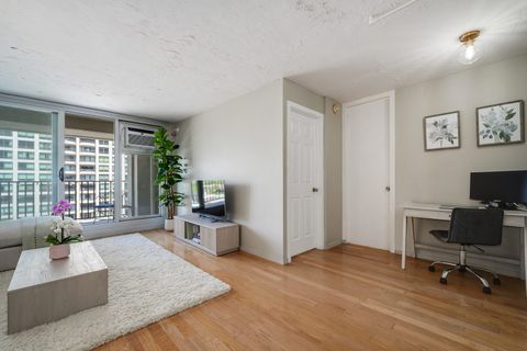 Tiny photo for 1960 N Lincoln Park West PARK #1601, Chicago, IL 60614 (MLS # 12669063)