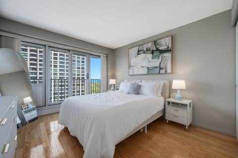 Tiny photo for 1960 N Lincoln Park West PARK #1601, Chicago, IL 60614 (MLS # 12669063)
