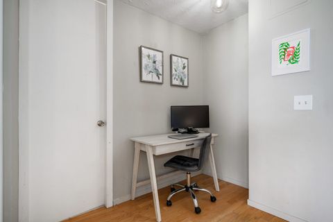 Tiny photo for 1960 N Lincoln Park West PARK #1601, Chicago, IL 60614 (MLS # 12669063)